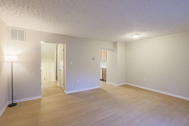 Building Photo - 3 Bedroom Rosedale MD