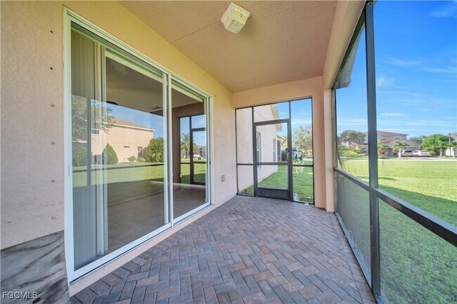 Building Photo - 8125 Silver Birch Way