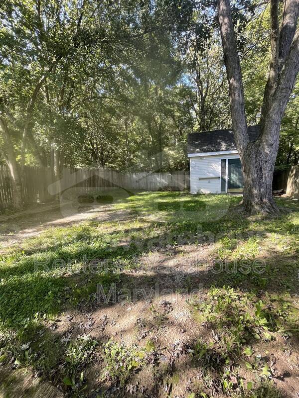 Building Photo - 931 Topview Dr