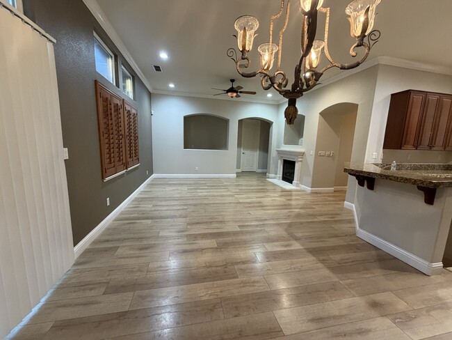 Building Photo - 1706 Guildford Way