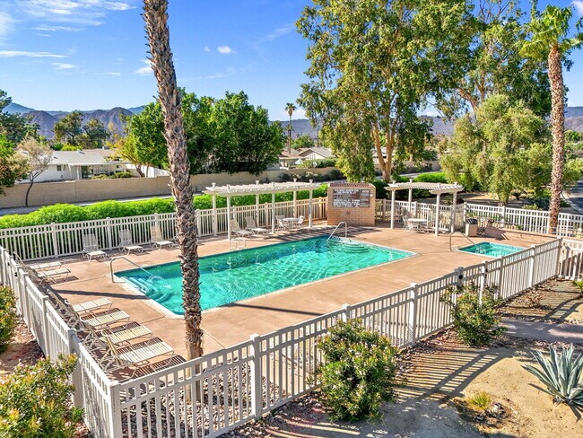 Building Photo - 77116 Pauma Valley Way