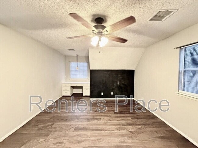 Building Photo - 6310 S 72nd E Pl
