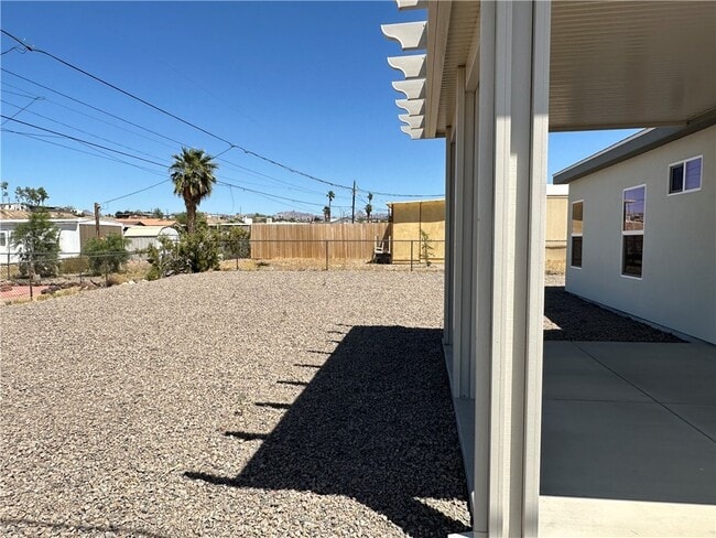 Building Photo - 1705 Talc Rd