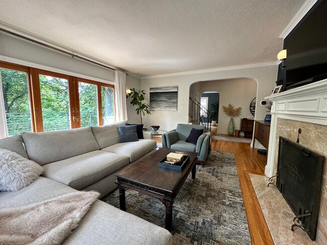 Living Room - 140 NW Maywood Dr