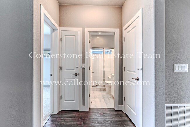 Building Photo - 9732 Marble Cyn Wy