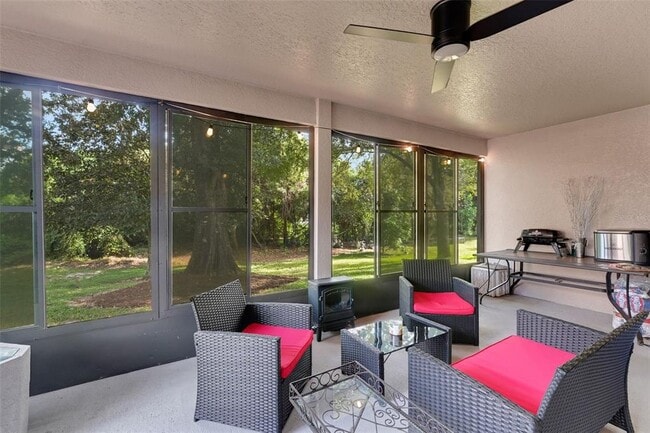 Building Photo - 273 Englenook Dr