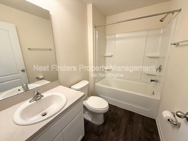 Building Photo - 8118 Meadow Walk Ln