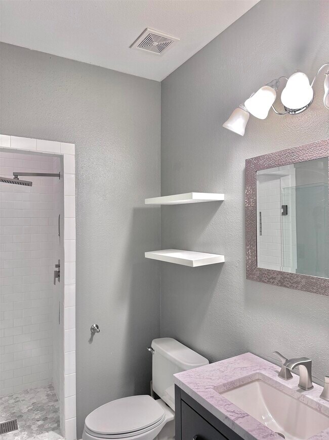 Building Photo - 228 White Feather Trail