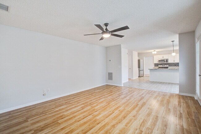 Building Photo - 1547 Clark Sound Cir