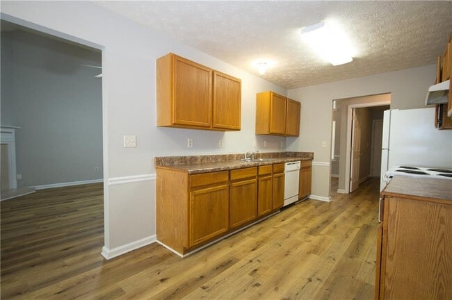 Building Photo - 4442 Gaelic Way SW