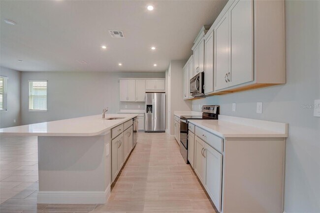 Building Photo - 5324 123rd Ave E