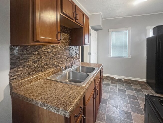 Building Photo - 441 Crosby St NW