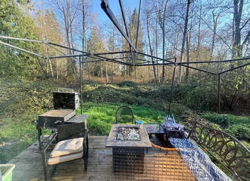 Building Photo - 1830 Hollow Dale Pl