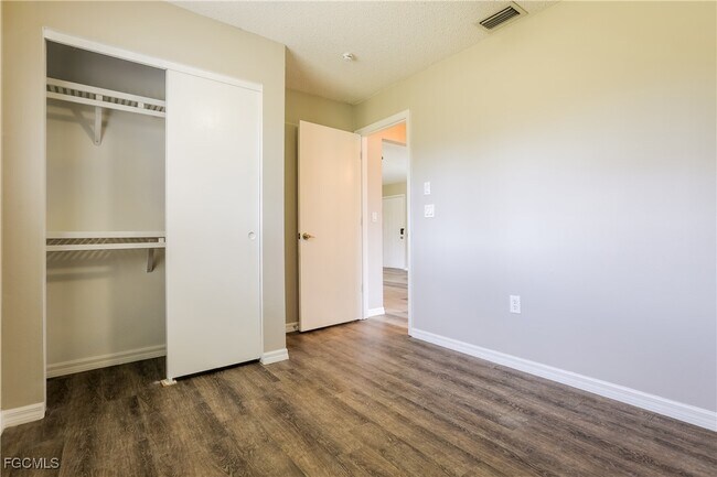 Building Photo - 4333 Targee Ave