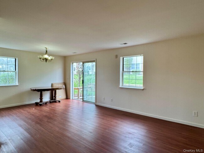Building Photo - 47 Brick Pond Rd
