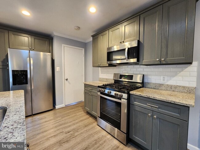 Building Photo - 502 Roberts Dr NW
