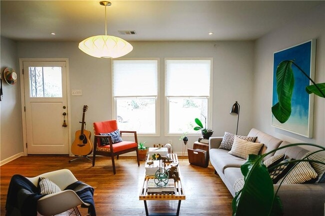 Primary Photo - 304 Nelray Blvd