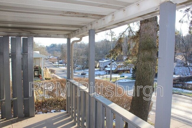 Building Photo - 753 Jefferson Rd