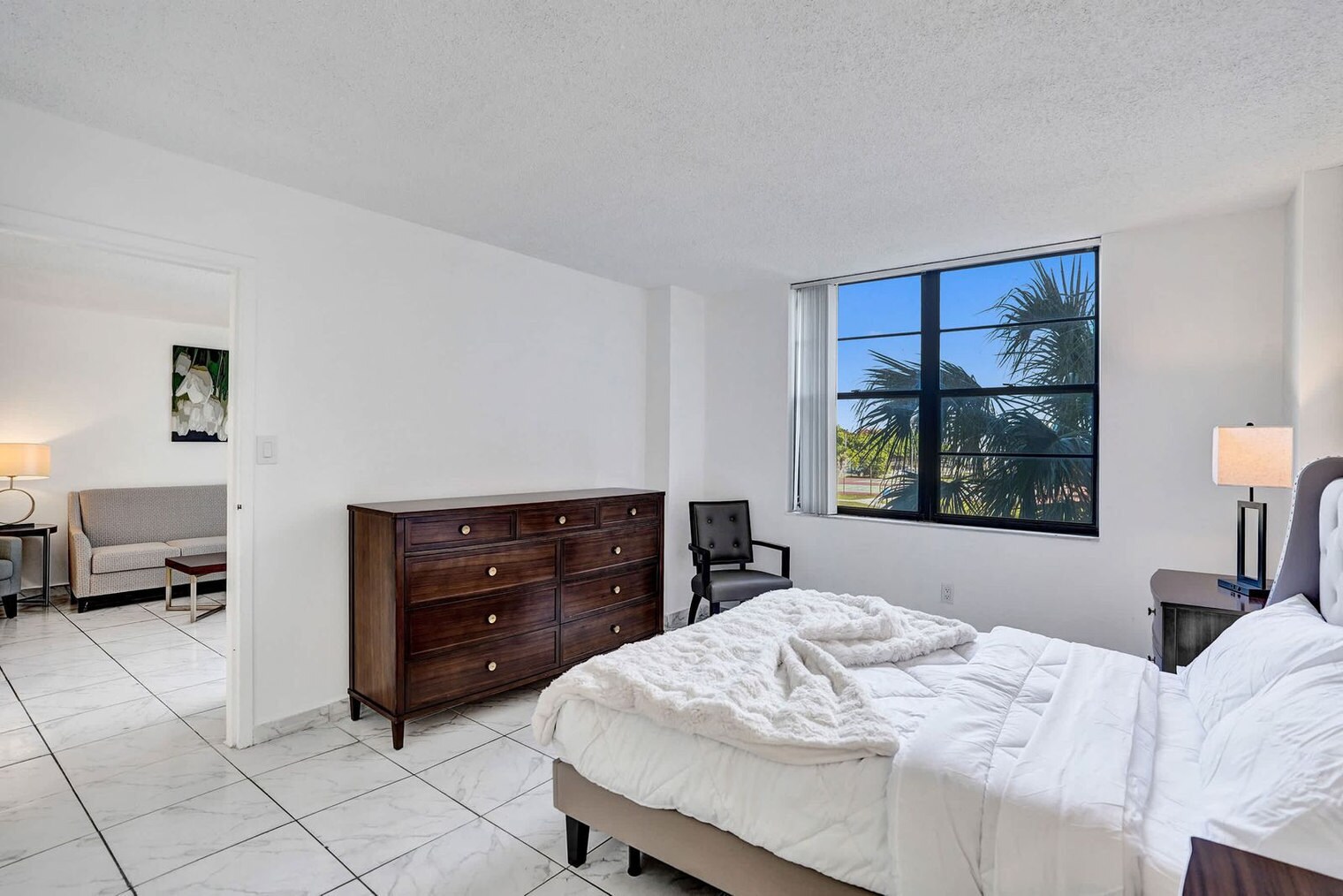 Building Photo - 777 NW 155th Ln