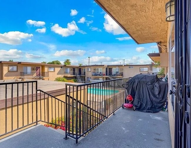 Building Photo - 2-Bed, 1.5-Bath Condo in Convenient El Cajon Location