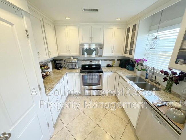 Building Photo - 915 Emily Cir