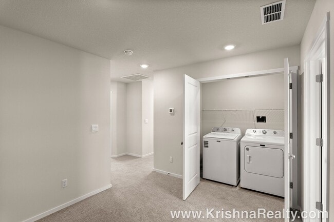 Building Photo - 11935 NE 104th St