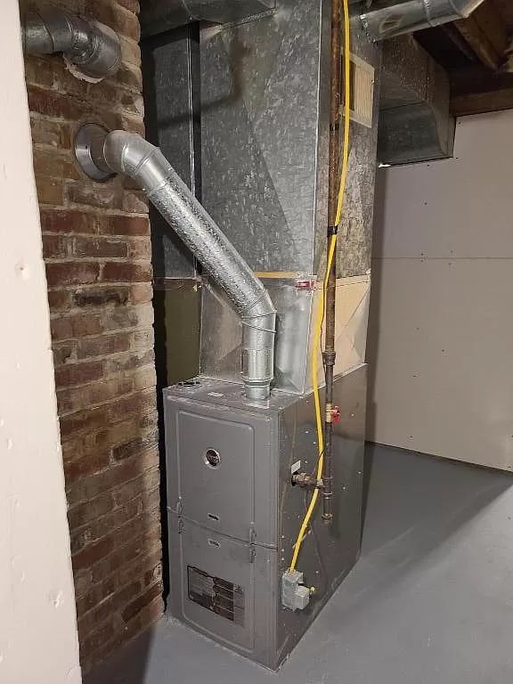 Building Photo - 200 18th St SW