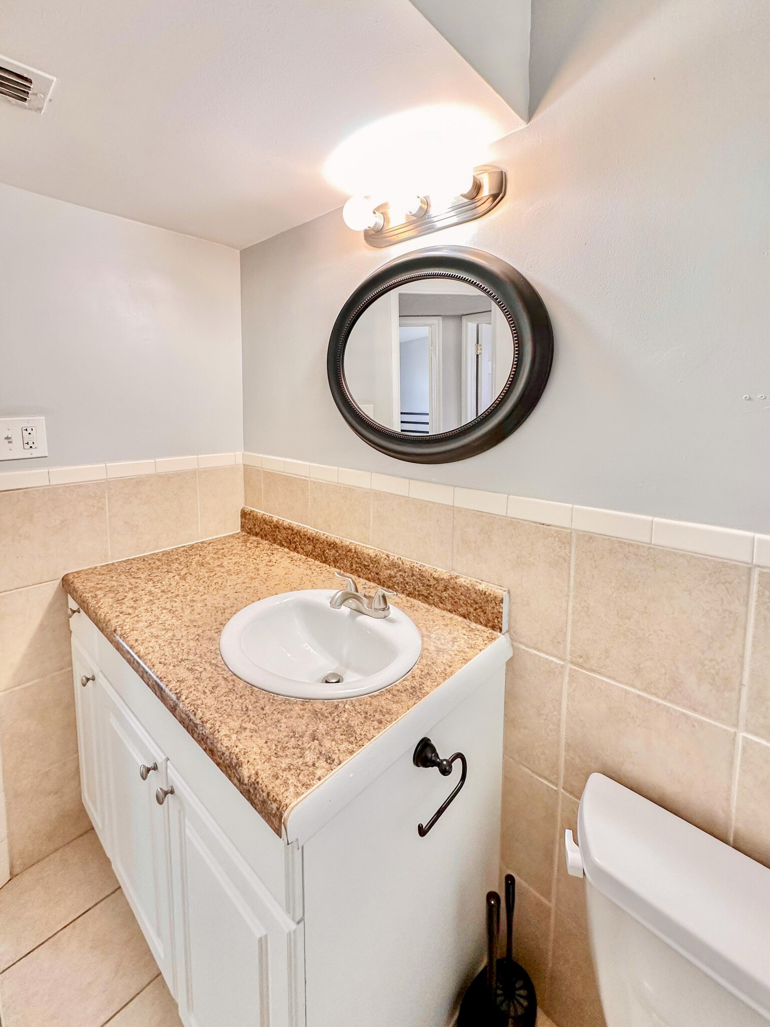 Building Photo - 12006 105th St