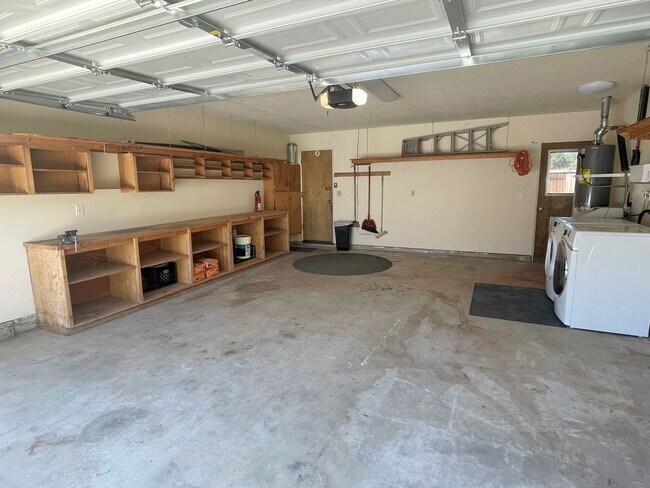 Building Photo - 2 bedroom 2 bathroom Heritage Ranch Home Available 9/1/26 **Do Not Disturb Tenants**