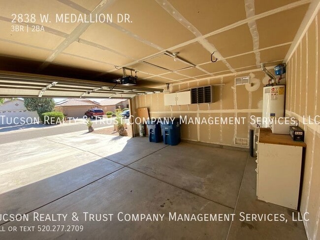 Building Photo - 2838 W Medallion Dr