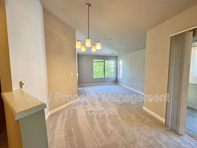Building Photo - 7711 NE 175th St