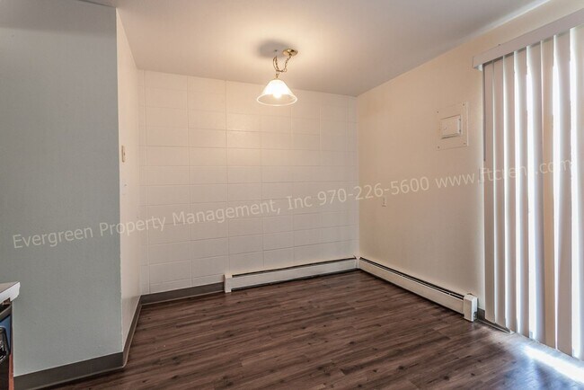 Building Photo - 1606 N Estrella Ave
