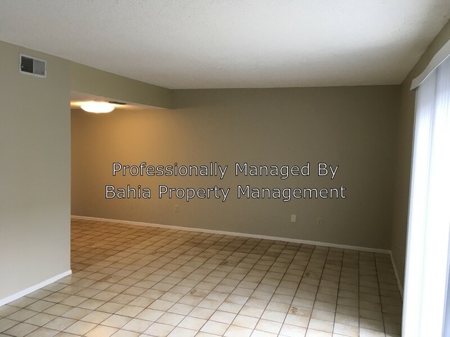Building Photo - 3432 Sunrise Villas Ct