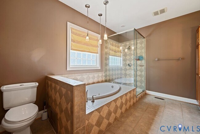 Building Photo - 2701 Logan Estates Run