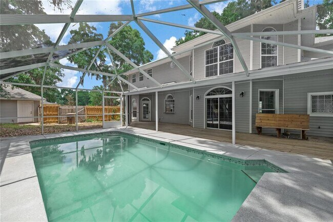 Building Photo - 1628 SE 29th Terrace