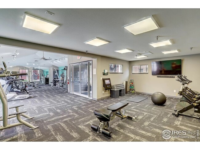 Building Photo - 4990 Meredith Way
