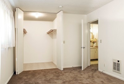 Building Photo - 6671 Berkshire Terrace