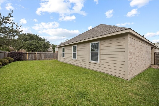 Building Photo - 14423 Idylwild Wood Way