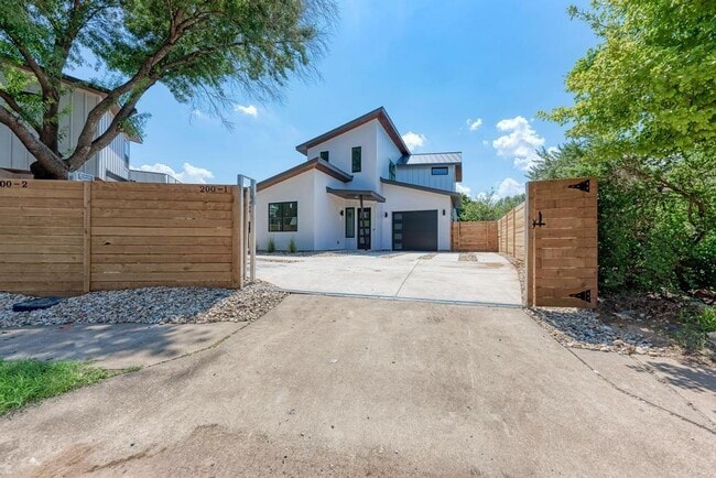 Building Photo - 200 Tillery Sq