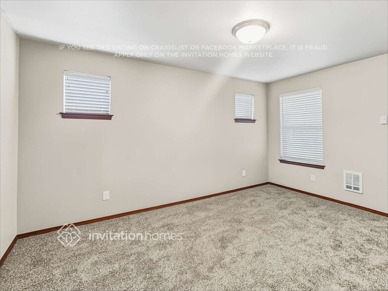 Building Photo - 6117 86th Ave NE