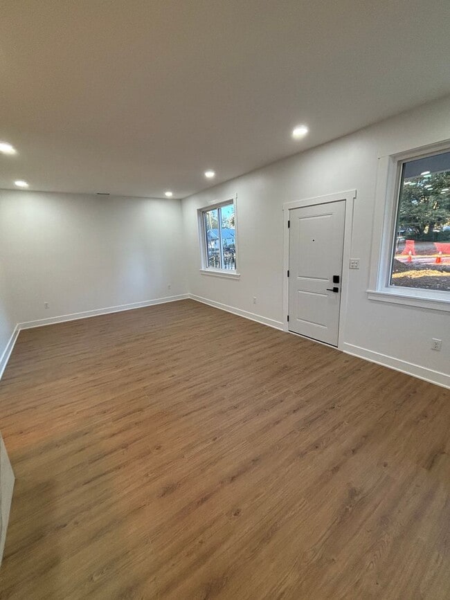 Building Photo - Brand-New Construction in the Heart of Indianapolis!