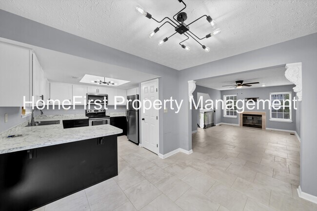 Building Photo - 420 Windfield Pl