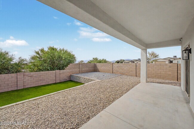 Building Photo - 208 S Montgomery Pl