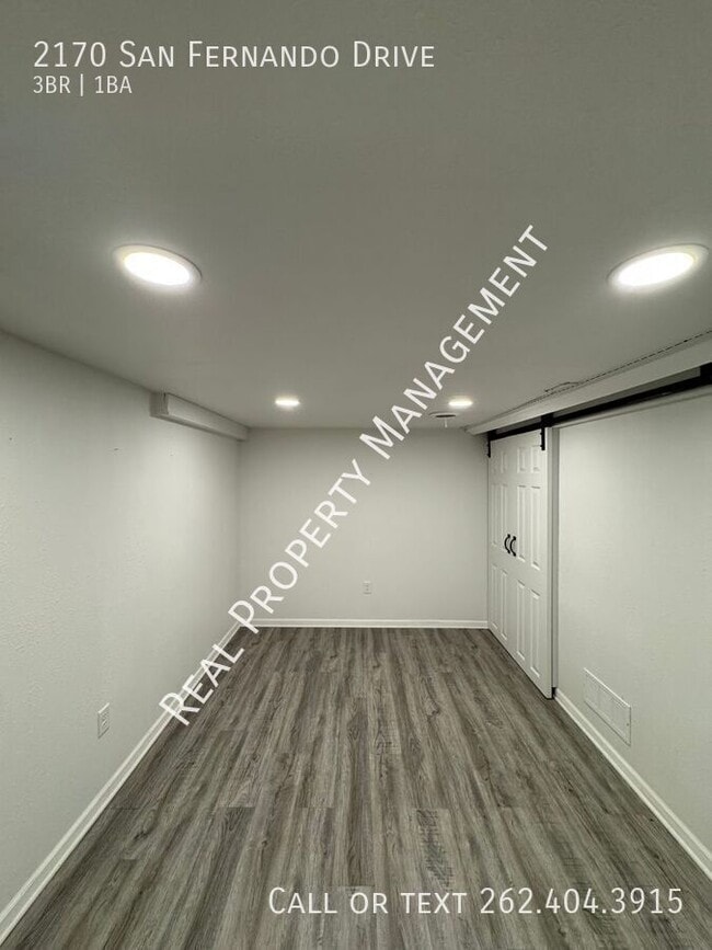 Building Photo - 2170 San Fernando Dr