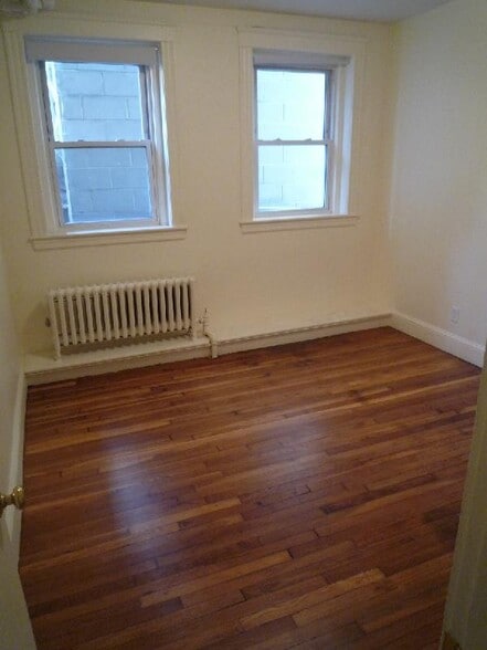 Building Photo - 8 Vinal St