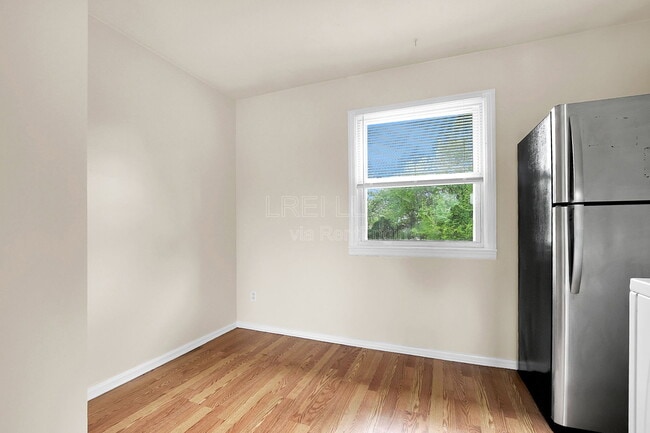 Building Photo - 1716 Bonnyville Blvd