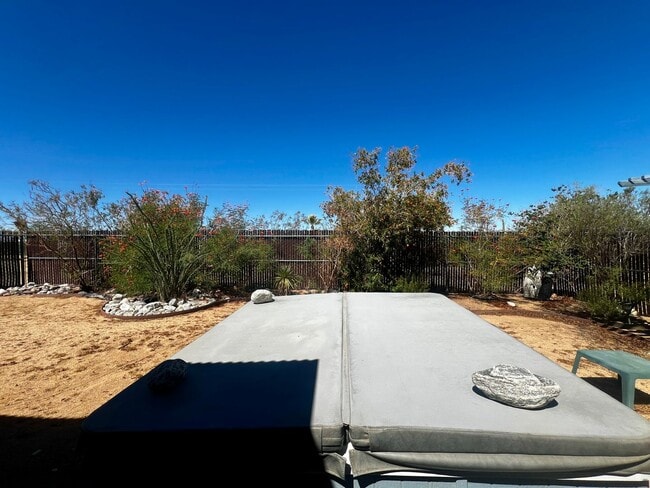 Building Photo - Charming 3-Bedroom Home for Rent in Lander...