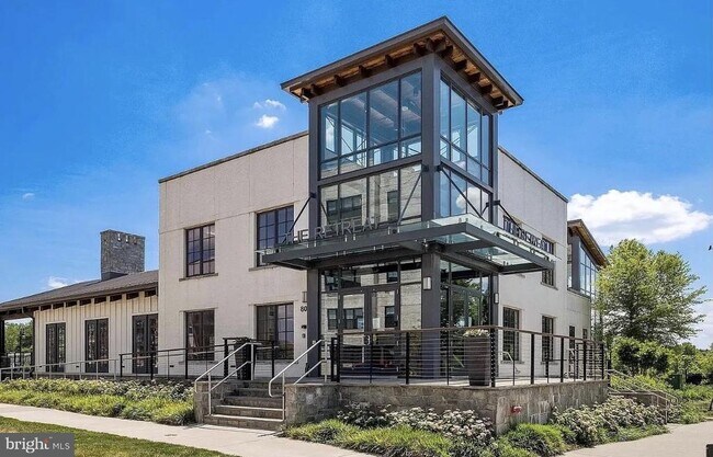 Building Photo - 136 Bleeker Pl