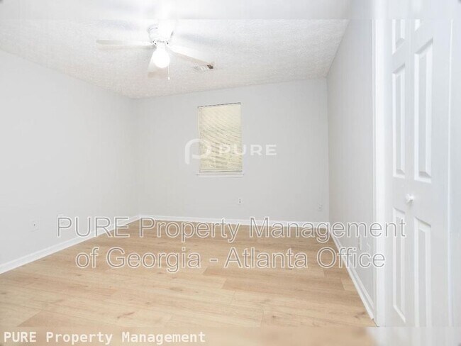 Building Photo - 2414 Leeward Ct