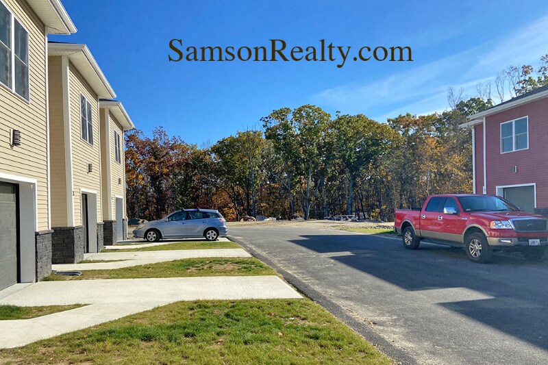 Building Photo - 121 Allura Ln